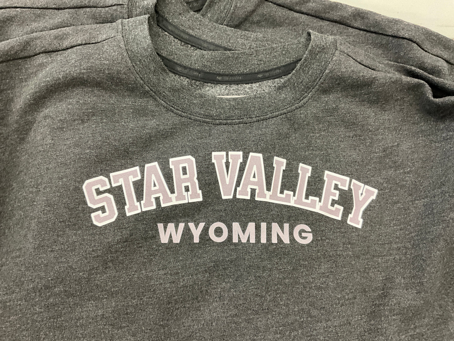 SWIFTWEAR STAR VALLEY CROP HOODIE